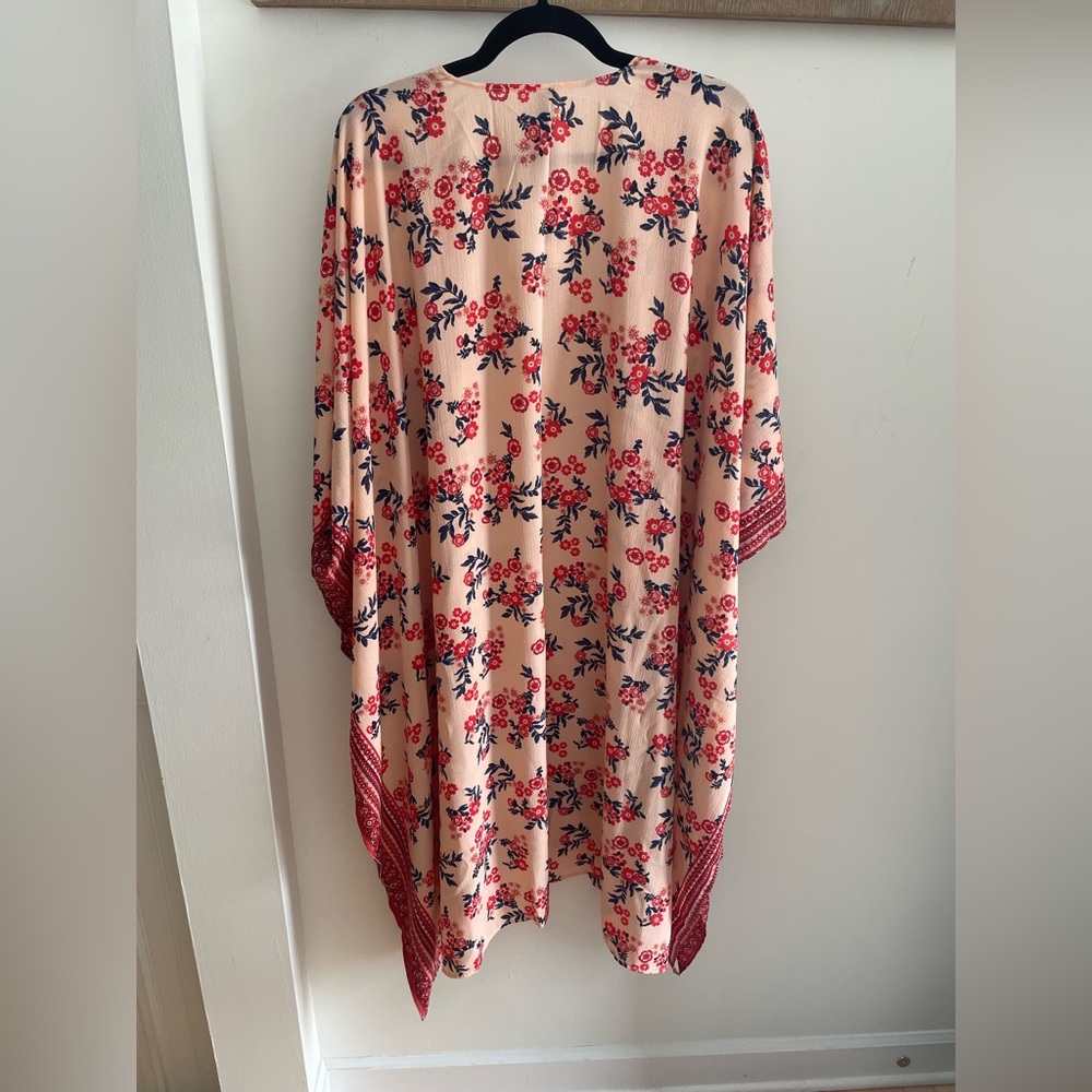 Agnes & Dora Peach Floral Open-Front Kimono with Red & Navy Accents - Picture 5 of 5